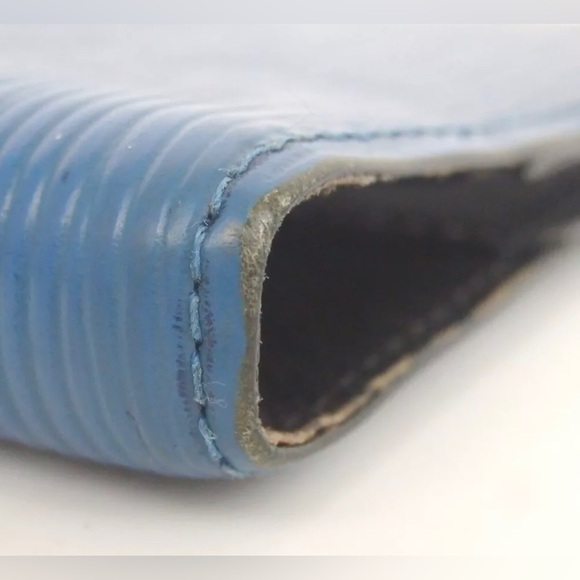 LOUIS VUITTON Blue Epi Leather Agenda ππ - Picture 8 of 11